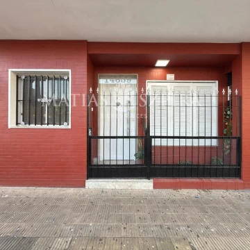 VENTA DEPARTAMENTO  TIPO PH 3 AMBIENTES CON COCHERA EN VILLA SARMIENTO 