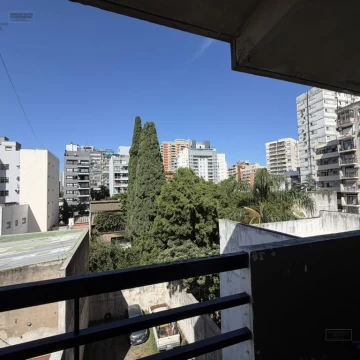 VENTA Departamento Monoambiente con balcón Apto Crédito Almagro 3 cuadras del Hospital Italiano.
