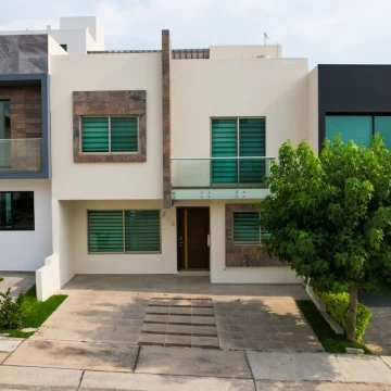 Casa en venta en Valle Imperial, Coto Maya 19