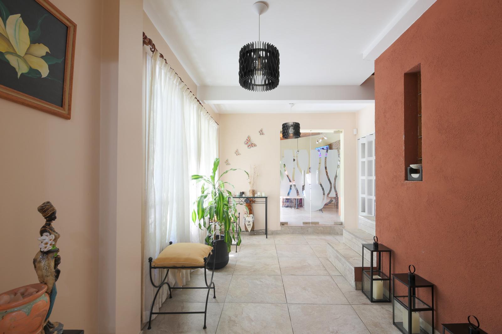 Corredor del Living a Cocina