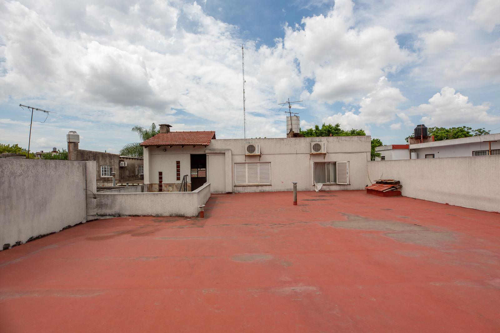 Terraza planta alta frente