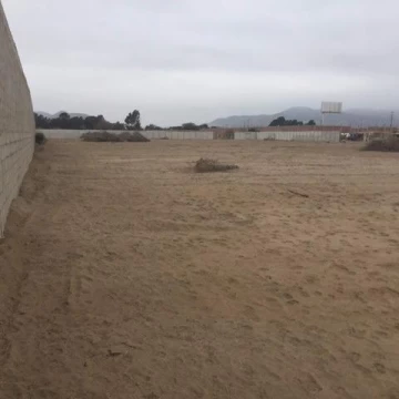 OPORTUNIDAD EN TERRENO EN FUNDO NEVADA