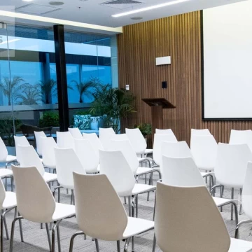 OFICINA CENTRO EMPRESARIAL SAN ISIDRO - OF 401 Y 1401 (609-480-73)