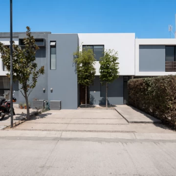 Casa en venta en Valle Imperial, Coto Almendros