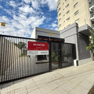 APTO CRÉDITO - Casa en venta de 4 ambientes con cochera, quincho y piscina - Villa Ballester