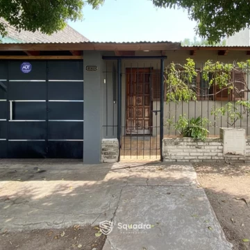 VENTA | PERMUTA - Casa de 3 dormitorios con cochera y patio - Barrio Belgrano, Rosario.