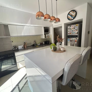 Duplex en venta, apto crédito, 2 dormitorios, Villa Morra, Pilar
