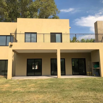 Casa en venta en Haras Santa María - Los Eucaliptus