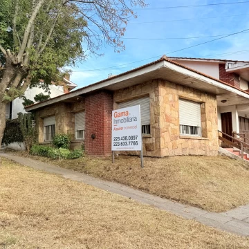VENTA Chalet en Avenida Paso esquina Buenos Aires