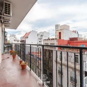 Juncal y Talcahuano /  3dor con dependencia / cochera / Recoleta / Venta / APTO CREDITO