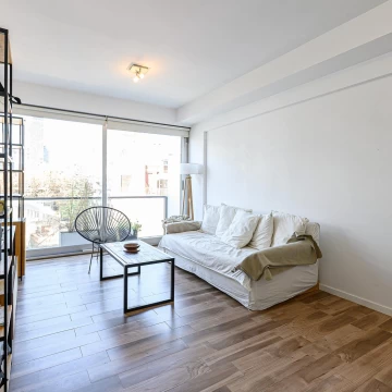 Depto. 2 amb. Con amenities y cochera subterránea en Palermo Hollywood.