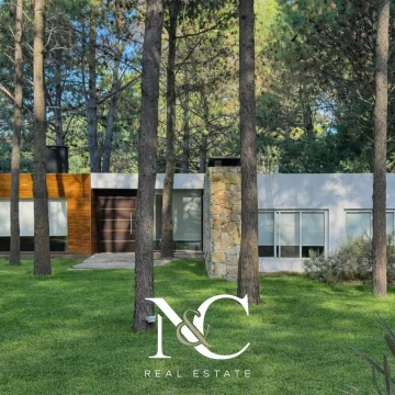 Casa en venta en Costa Esmeralda con gas natural