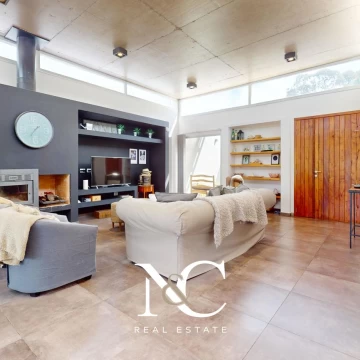 Casa en venta en Costa Esmeralda con cochera