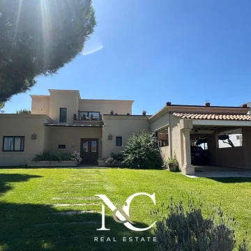 Casa en venta en Costa Esmeralda Con Gas natural