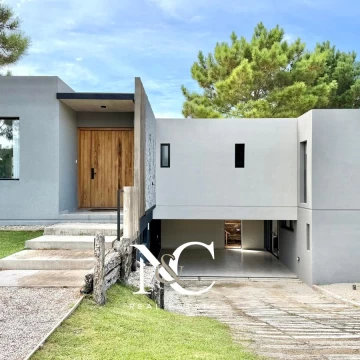 Casa en  venta en Costa Esmeralda - Gas Natural