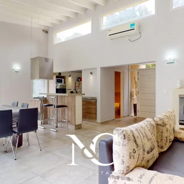 Casa en  Venta en Costa esmeralda 4 ambientes c/ gas