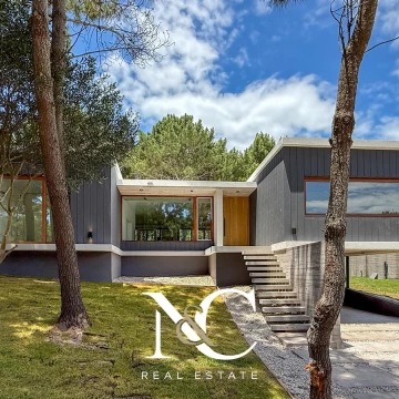 Casa en  venta en Costa Esmeralda a estrenar