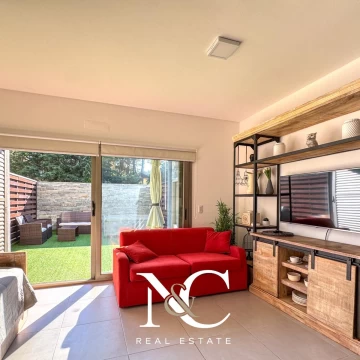 Departamento en venta en Pinamar con patio