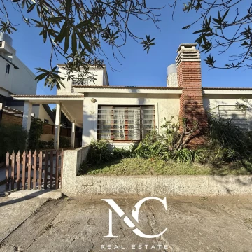 Casa en venta mas departamento a 100 mts del mar 65 m2
