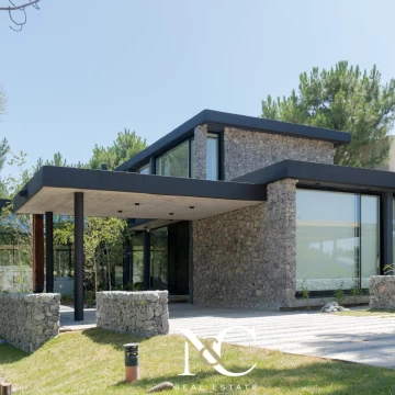 Casa en venta en Costa Esmeralda en Golf II 6 ambientes