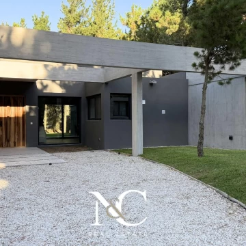 Casa en Venta en Costa Esmeralda Golf I