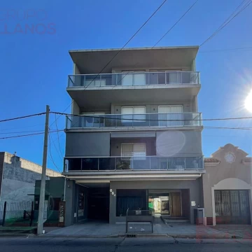Departamento 4 ambientes en venta en el centro de Luján