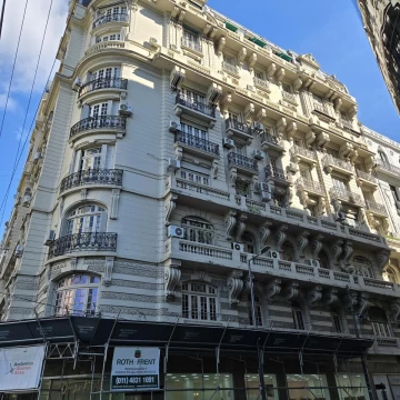 SEMIPISO / OFICINA / DEPARTAMENTO EN VENTA - 6 ambientes - SAN NICOLAS, CABA – FRENTE.