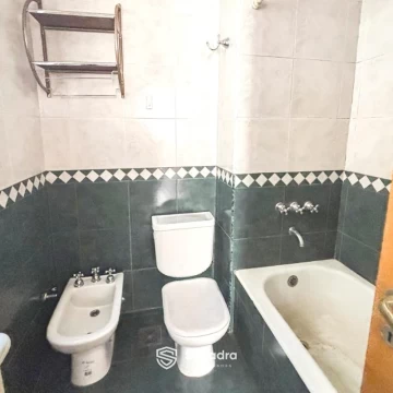 1776787951.jpg