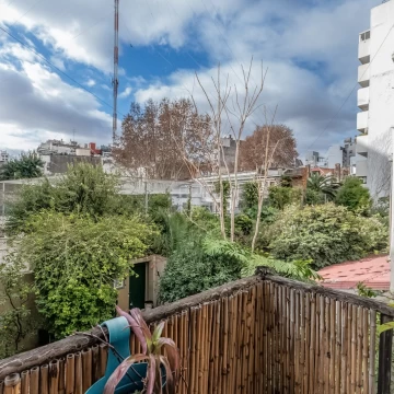 Venta Depto 3 Amb y  dependencia, Recoleta, Gran Oportunidad, Vista, Luz y Balcón.