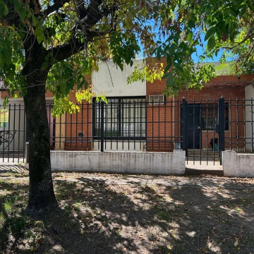 CASA EN VENTA EN LUJAN