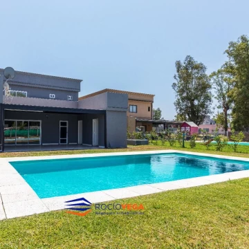 Casa en venta en Barrio Privado Alvarez Del Bosque,Moreno