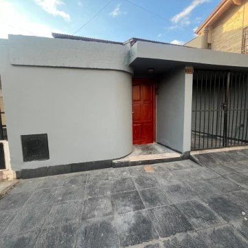 Casa en Luzuriaga