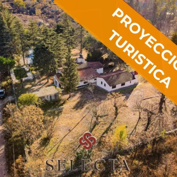 CASA en VENTA en TANTI * 6700m2 terreno con bajada al Río