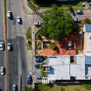 Casa Esquina en Venta sobre Av. Rafael Núñez | Apta Comercial | Con Renta