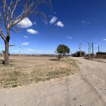 Fracción de Terreno en Venta ! Barrio Comercial