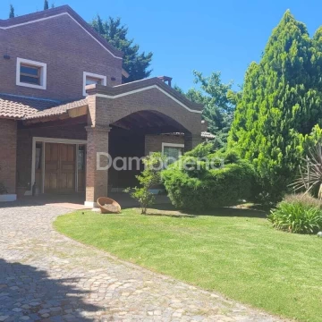Casa  en Alquiler en Boca Ratón, Pilar, G.B.A. Zona Norte