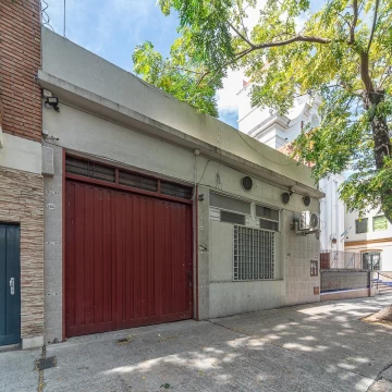 VENTA IMPORTANTE INMUEBLE INDUSTRIAL / COMERCIAL EN VENTA – ZONA MIXTURA 2 – CABA