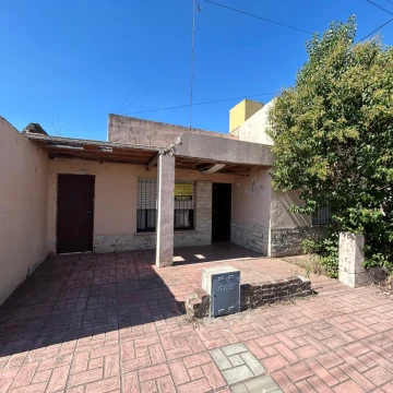 CASA EN VENTA EN LUJAN OPORTUNIDAD