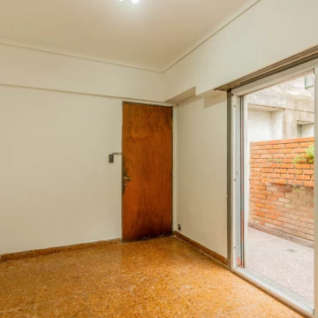 DEPARTAMENTO TIPO PH DOS AMBIENTES CON PATIO