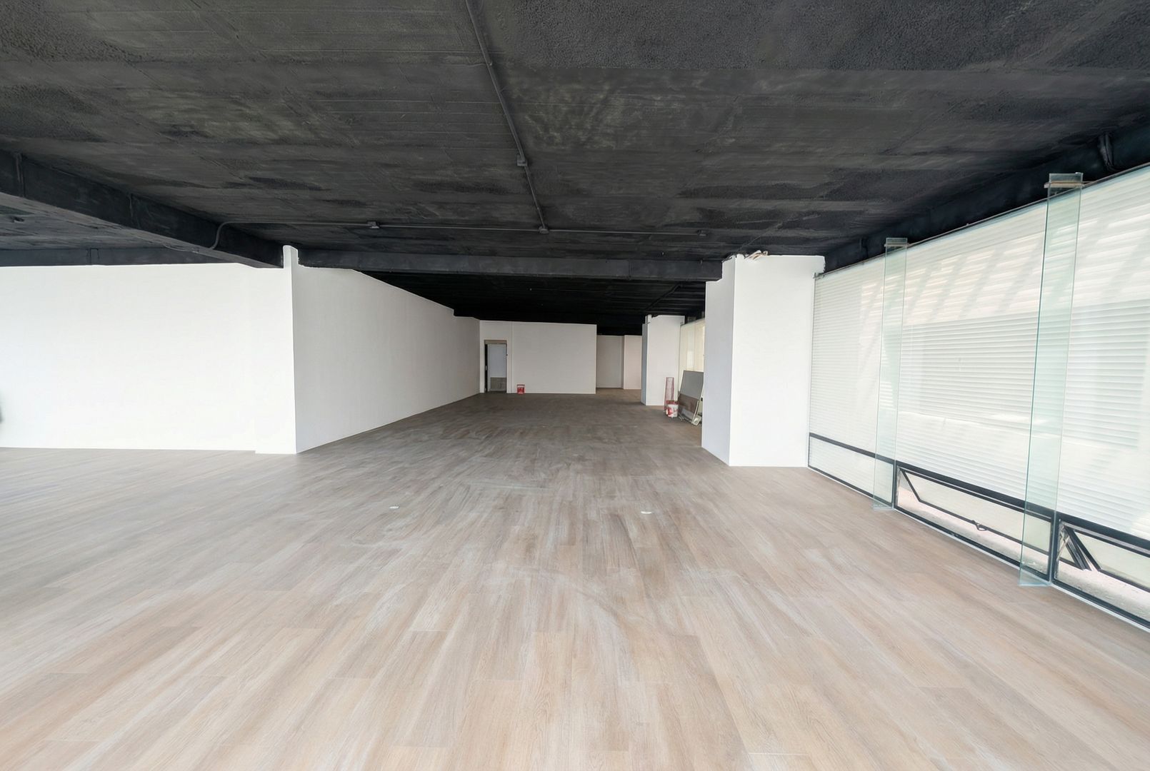 Oficinas Fernando Kuri - La Antigua 2-07 AI - Mejora 2K - Oficina - 3x2.jpg