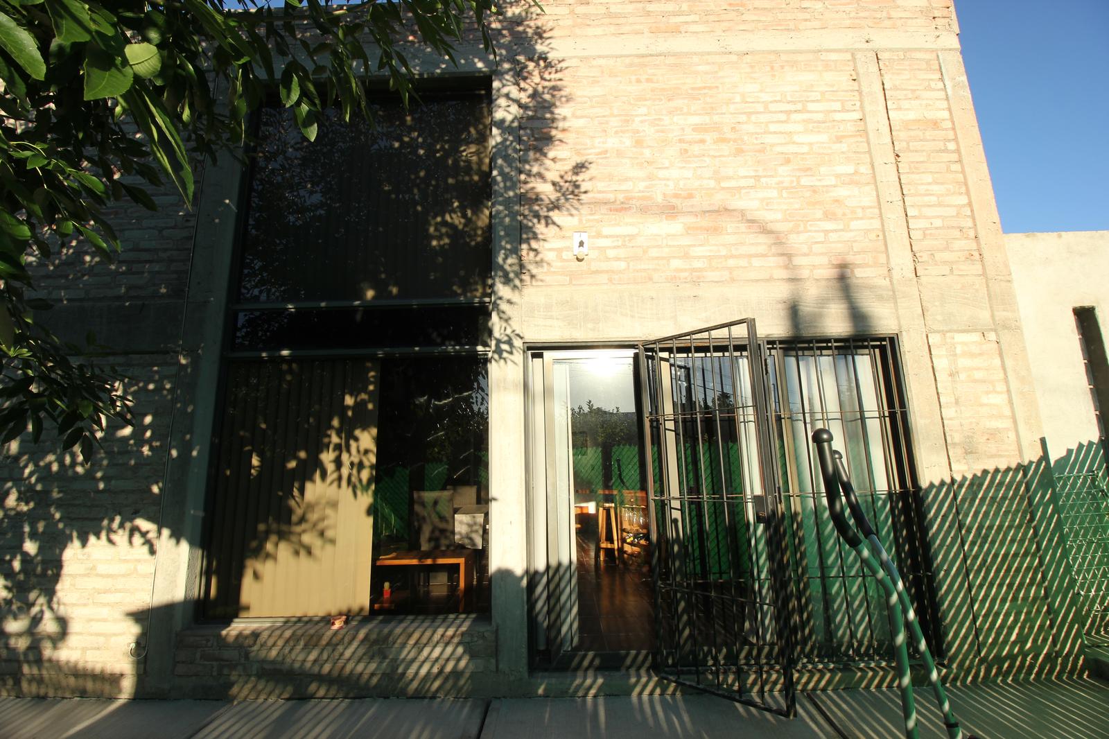 CASA EN VENTA LOS CORRALITOS , GUAYMALLEN , 3 DORMITORIOS , PARQUE , COCHERA - 3