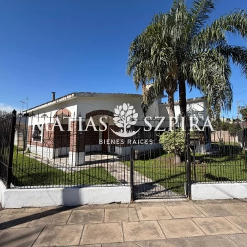 Casa en venta en Ituzaingó, 3 Ambientes 