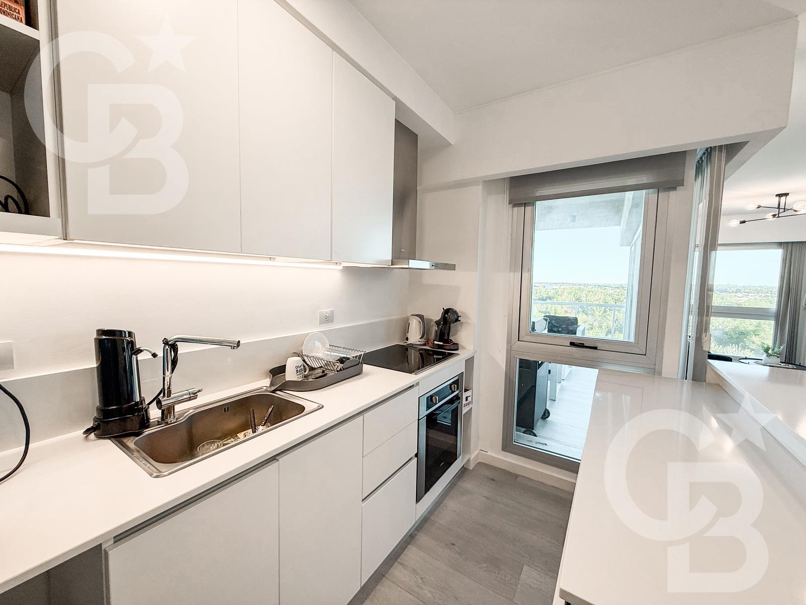 Departamento en Venta - 3 ambientes con vista a la laguna - Remeros Beach - 2 cocheras - Seguridad - 5