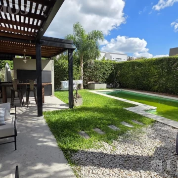 LOTE INTERNO. BARRIO CERRADO. IMPECABLE.