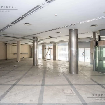 Local de 1000 m2 en San Nicolás - VENTA