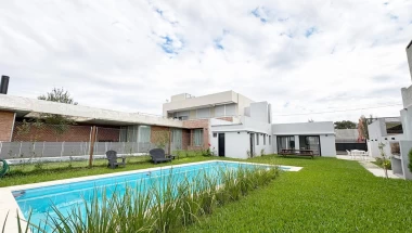 Casa en venta, Estacion Alvear, 1 dormi con pile !