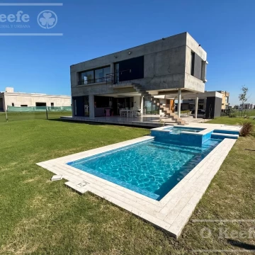 Casa en Venta 4  ambientes en Puerto Nizuc, Guillermo  Hudson , Berazategui