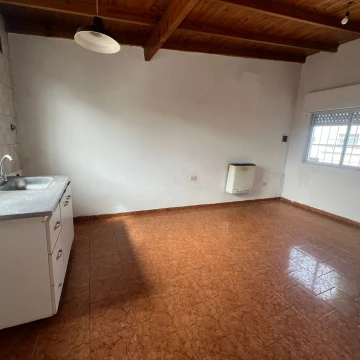 DEPARTAMENTO EN ALQUILER EN LUJAN BUENA UBICACION