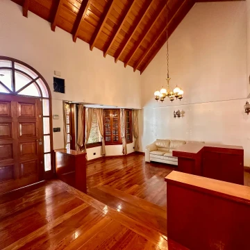 VENTA CASA CUATRO AMBIENTES VILLA BOSCH