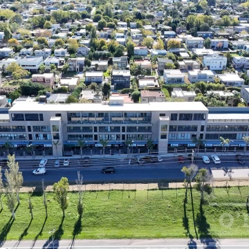 Local COMERCIAL - Venta en pozo - Capitalización y renta - PASEO DE COMPRAS - Hudson - BERAZATEGUI